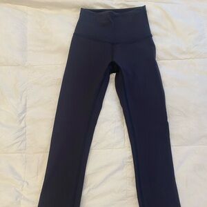 Lululemon wunder under leggings size 0. 23 length. Washed once and never worn.